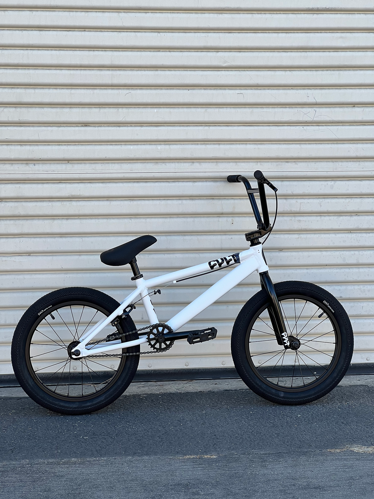 Cult Crew Juvenile 18" White 2025