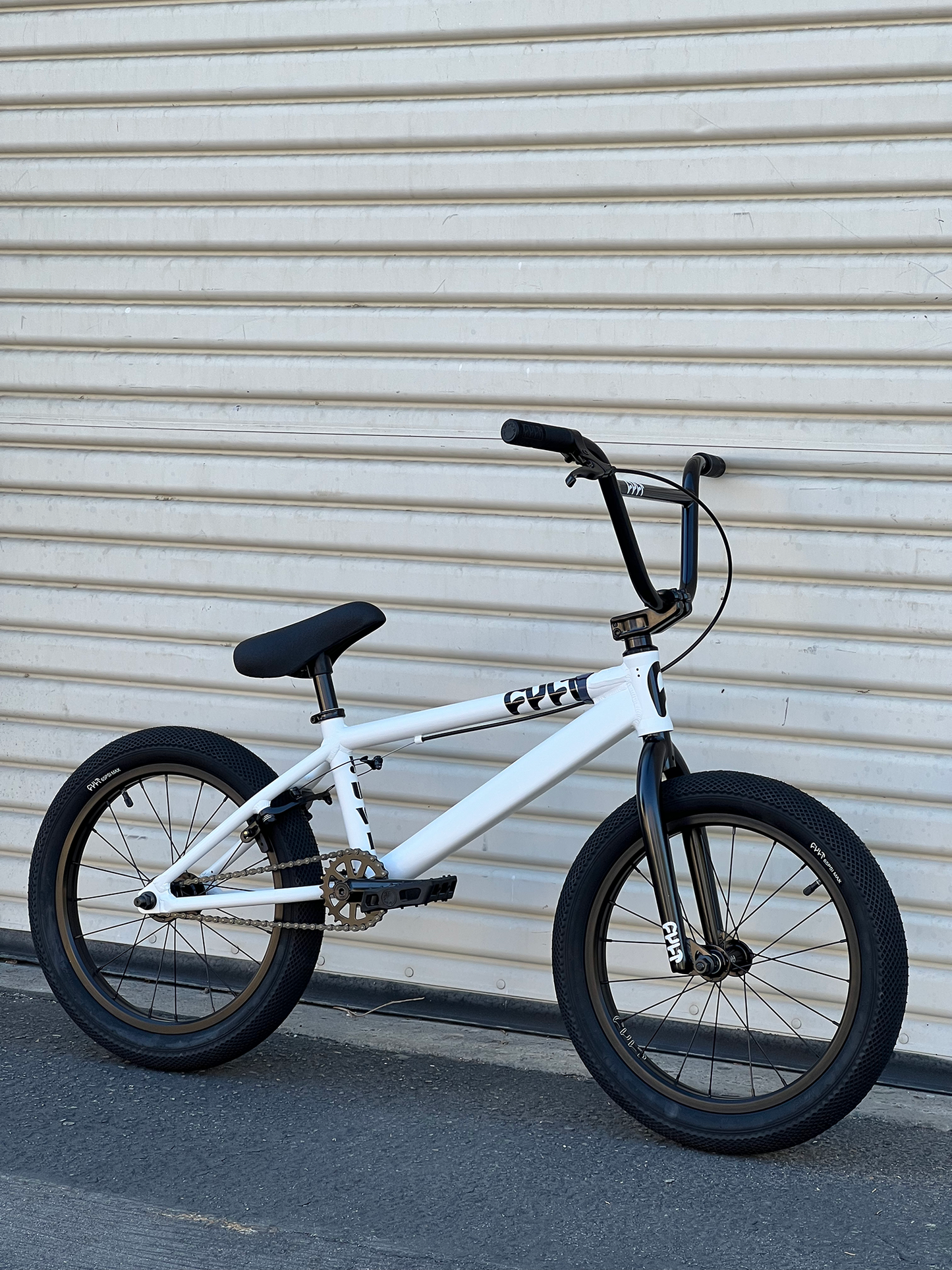 Cult Crew Juvenile 18" White 2025