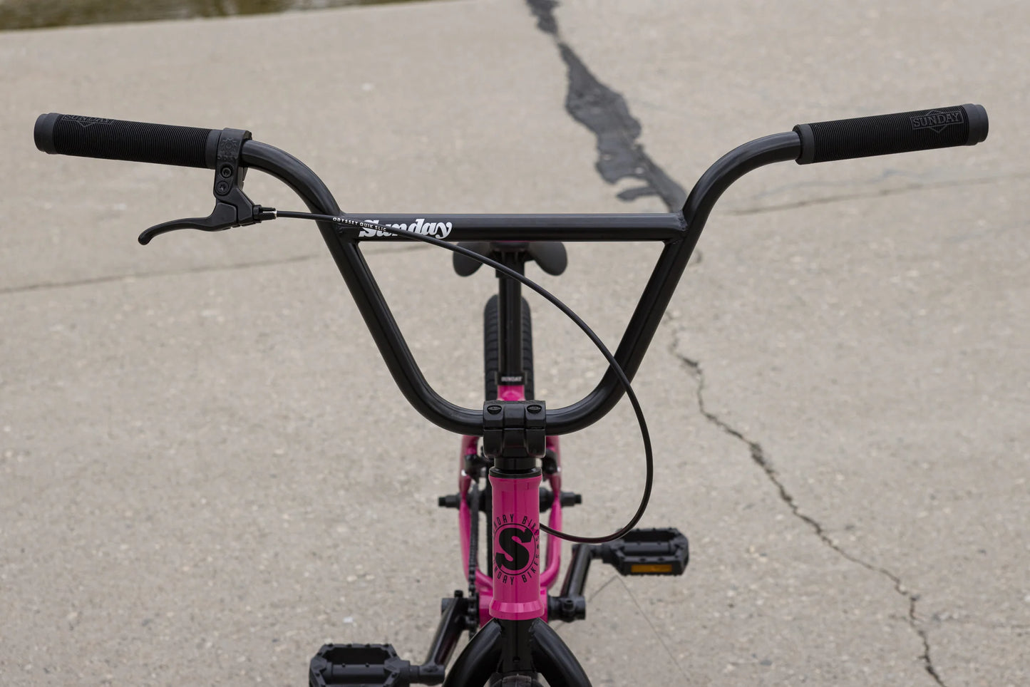 SUNDAY PRIMER BMX Bike Gloss Surf Pink with 20.5" tt